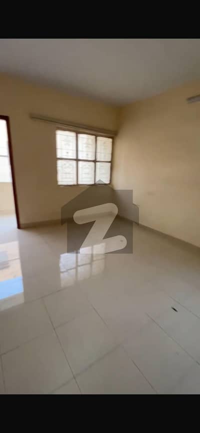 3 Bed DD Available For Rent In Gulshan-E-Iqbal