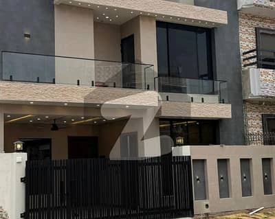 Buy A Centrally Located 1800 Square Feet House In MPCHS - Block C