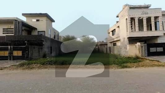 ڈی ایچ اے فیز 7 - بلاک یو فیز 7,ڈیفنس (ڈی ایچ اے),لاہور میں 10 مرلہ رہائشی پلاٹ 2.5 کروڑ میں برائے فروخت۔
