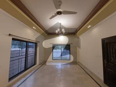 Basement Hall For Office