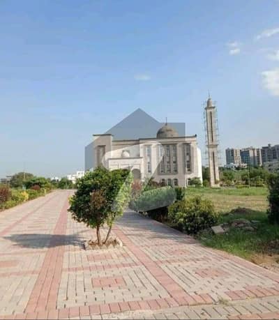 ٹاپ سٹی 1 - بلاک اے ٹاپ سٹی 1,اسلام آباد میں 10 مرلہ رہائشی پلاٹ 1.95 کروڑ میں برائے فروخت۔