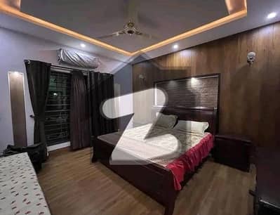 Vip 10 Marla Luxury Furnished Upper Portion Available For Rent In Bahria Town Lahore