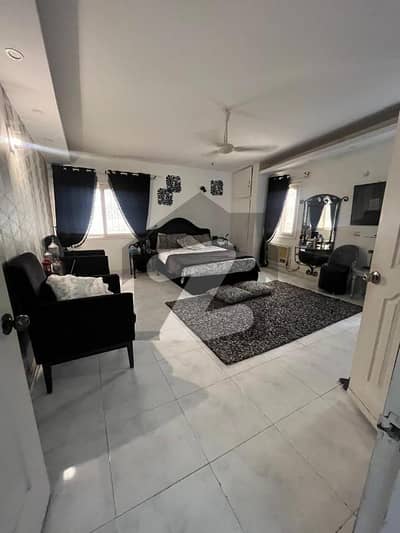 Prime Location House Of 500 Square Yards Available In DHA Phase 8
