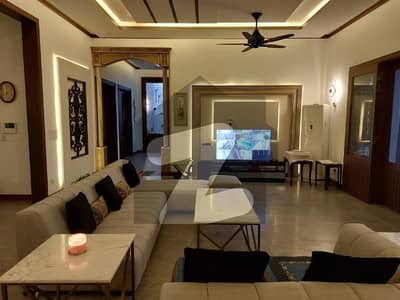 Prime Location 700 Square Yards House Available In DHA Phase 8 For sale