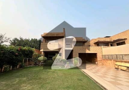Vip 33 Marla Luxury Non Furnished House For Rent Available In Bahria Town Lahore