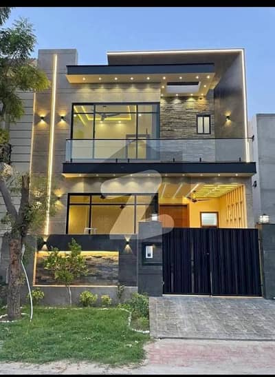 5 Marla Beautiful House For Rent in the Hot block of 9 town DHA Lahore Cantt