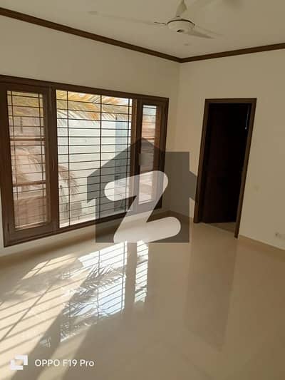 3 BEDROOM DRAWING LOUNGE FULLY RENOVATED Just like NEW 3 BEDROOM DRAWING LOUNGE FULLY RENOVATED Just like NEW