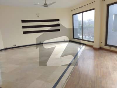 Investor Price House Available For Sale In F6