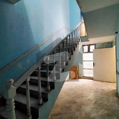 Prominently-Located 2 Kanal Upper Portion Available In Garden Town