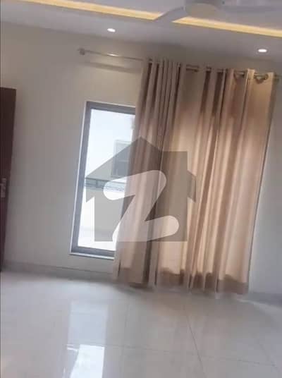 اتحاد کالونی ملتان روڈ,لاہور میں 5 کمروں کا 6 مرلہ مکان 3.4 کروڑ میں برائے فروخت۔