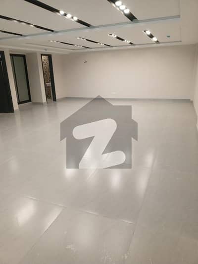 8 Marla Commercial Floor Rent DHA Phase 6 Lahore