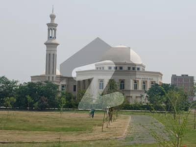FACING PARK 1 KANAL READY FOR POSSESSION OUTSTANDING LOCATION PLOT FOR SALE BAHRIA ORCHARD