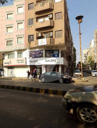 زم زمہ کمرشل ایریا ڈی ایچ اے فیز 5,ڈی ایچ اے ڈیفینس,کراچی میں 4 مرلہ Studio دفتر 1.8 کروڑ میں برائے فروخت۔