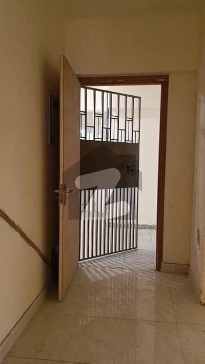 2nd Floor 2 bed d. d Flat For Sale