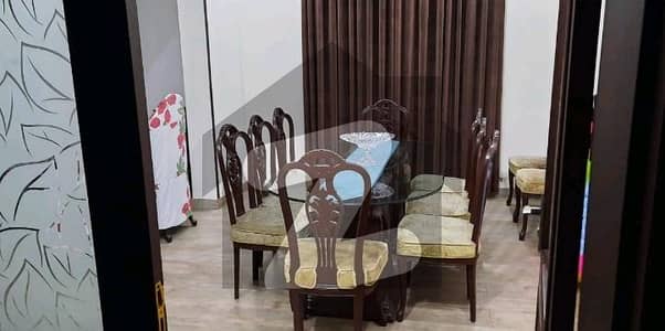 Premium Facing Park 1 Kanal Upper Portion Is Available For Rent In Gujranwala Premium Facing Park 1 Kanal Upper Portion Is Available For Rent In Gujranwala