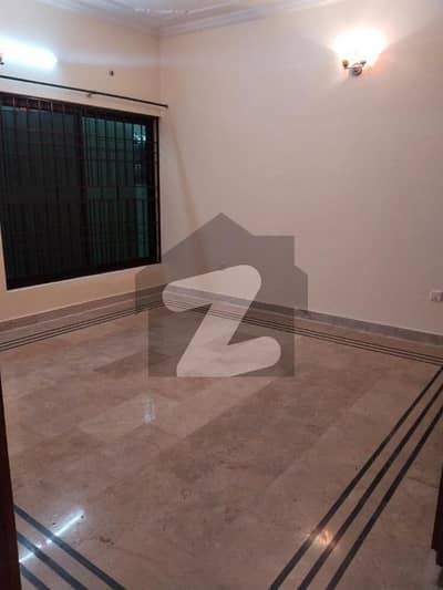 In I-8/4 14 Marla Lower Portion For rent