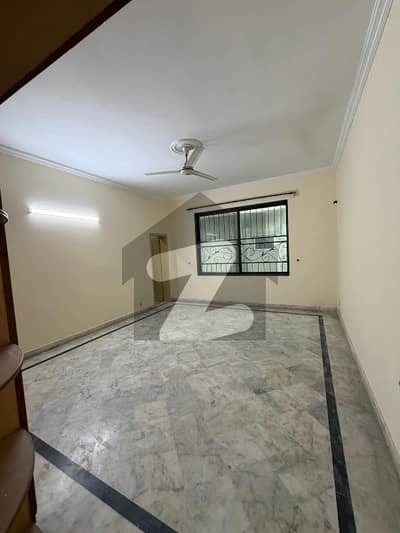1 Kanal outclass 3bed upper portion is for Rent in wapda town phase 1 D-2 block