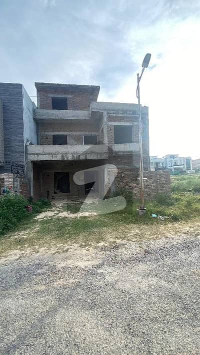 8 Marla brown structure for sale in Multi Gardens B-17 Islamabad