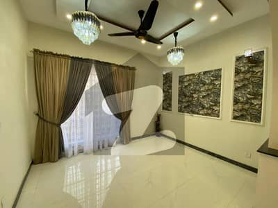 10 Marla Upper Portion Available For Rent / Couple/ Female Bechler
