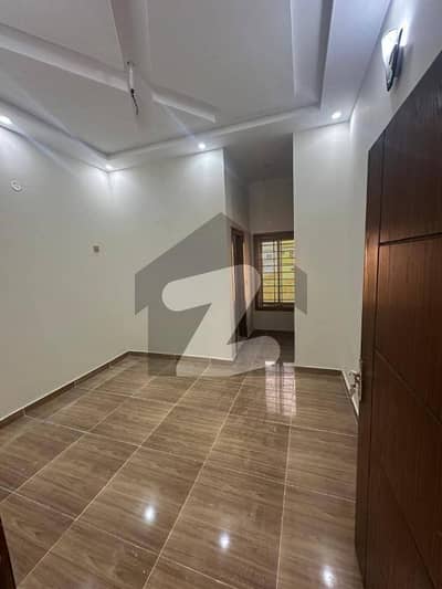نیو سٹی فیز 2 نیو سٹی,واہ میں 4 کمروں کا 5 مرلہ مکان 1.35 کروڑ میں برائے فروخت۔