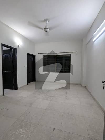 ڈی ایچ اے فیز 6 - بلاک ای فیز 6,ڈیفنس (ڈی ایچ اے),لاہور میں 5 کمروں کا 1 کنال مکان 7.25 کروڑ میں برائے فروخت۔