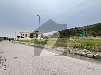 Kanal Pair Sector B DHA4