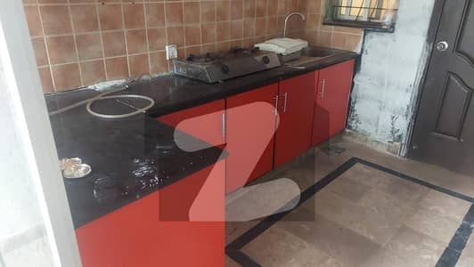 6 Marla House With Solar For Rent Paragon City