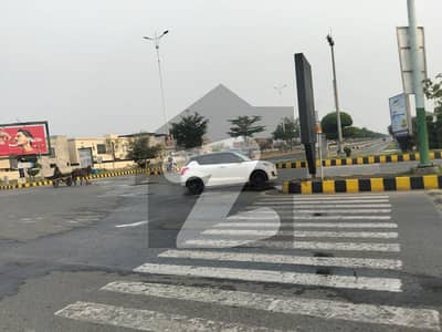 ڈی ایچ اے فیز 7 - بلاک ڈبلیو فیز 7,ڈیفنس (ڈی ایچ اے),لاہور میں 1 کنال رہائشی پلاٹ 3.2 کروڑ میں برائے فروخت۔