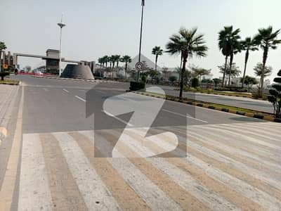 This Is Your Chance To Buy Prime Location Residential Plot In Royal Palm City - Block J Gujranwala