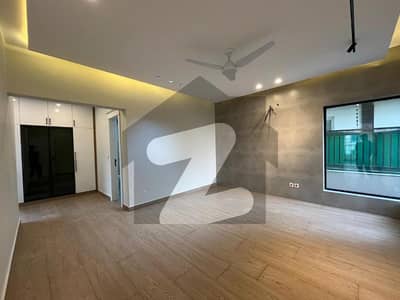 Brand New 1 Kanal Smart House On 70ft Road & Perfect Location