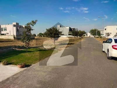 ڈی ایچ اے فیز 4 ۔ بلاک کے کے ڈی ایچ اے فیز 4,ڈیفنس (ڈی ایچ اے),لاہور میں 9 مرلہ رہائشی پلاٹ 2.37 کروڑ میں برائے فروخت۔