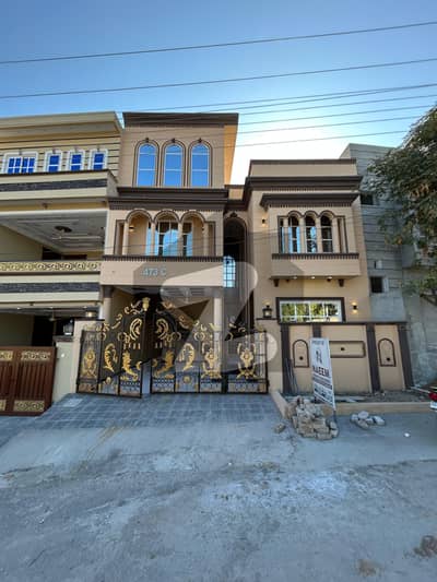 پنجاب گورنمنٹ سرونٹ ہاؤسنگ فاؤنڈیشن (پی جی ایس ایچ ایف) راولپنڈی میں 4 کمروں کا 7 مرلہ مکان 2.65 کروڑ میں برائے فروخت۔