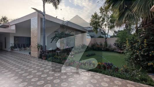 House For Sale DHA Phase 1 2kanal House 3beds All Must Plot Price Near Masjid Chook