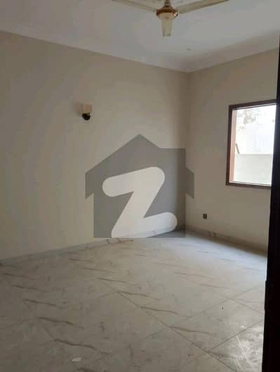 ڈی ایچ اے فیز 8 ڈی ایچ اے ڈیفینس,کراچی میں 4 مرلہ Studio مکان 6.5 کروڑ میں برائے فروخت۔