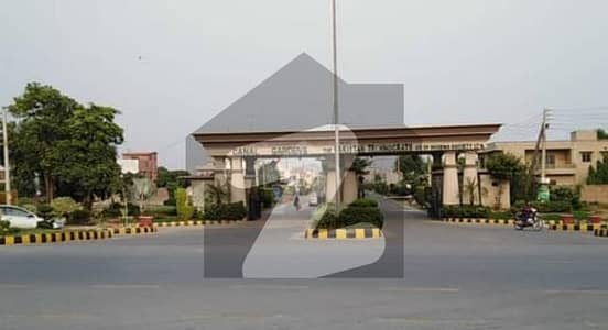 کینال گارڈن لاہور میں 5 مرلہ رہائشی پلاٹ 1.0 کروڑ میں برائے فروخت۔