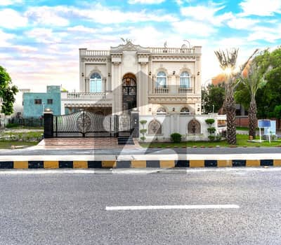 ڈی ایچ اے فیز 6 ڈیفنس (ڈی ایچ اے),لاہور میں 5 کمروں کا 1 کنال مکان 8.98 کروڑ میں برائے فروخت۔