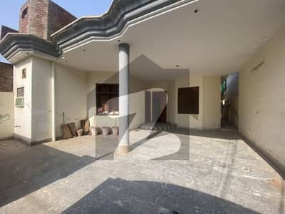 12 Marla Single Storey House Available For Rent In Shalimar Colony