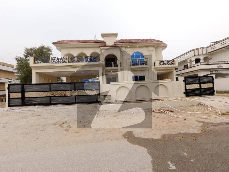 جی ۔ 15 اسلام آباد میں 7 کمروں کا 1 کنال مکان 7.4 کروڑ میں برائے فروخت۔ جی ۔ 15 اسلام آباد میں 7 کمروں کا 1 کنال مکان 7.4 کروڑ میں برائے فروخت۔