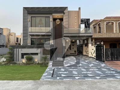 ڈی ایچ اے فیز 7 ڈیفنس (ڈی ایچ اے),لاہور میں 4 کمروں کا 10 مرلہ مکان 2.25 لاکھ میں کرایہ پر دستیاب ہے۔