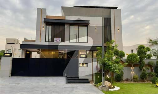 1 Kanal Top Quality Build Luxurious Beautiful Modern Design Villa Fully Furnished With Basement For Sale In DHA Lahore Phase 6 Prime Location