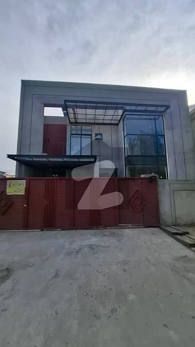 MODERN DESIGNER HOUSE IN MULTI GARDENS B-17, ISLAMABAD