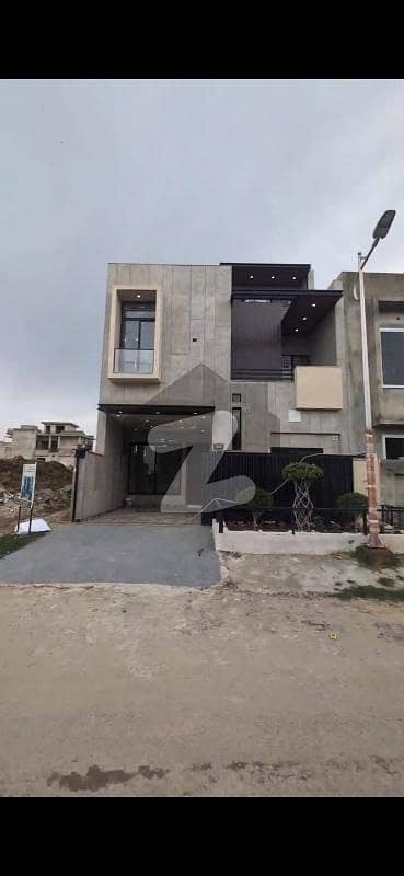 5 Marla Double Storey Double Heighted Designer Luxury House For Sale In Multi Gardens B-17 Islamabad Block F