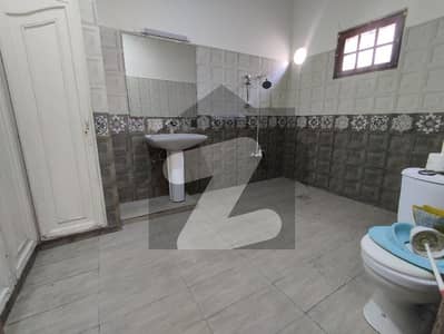 portion rent 3 bed dining location phase 5 portion out class. and separate gate