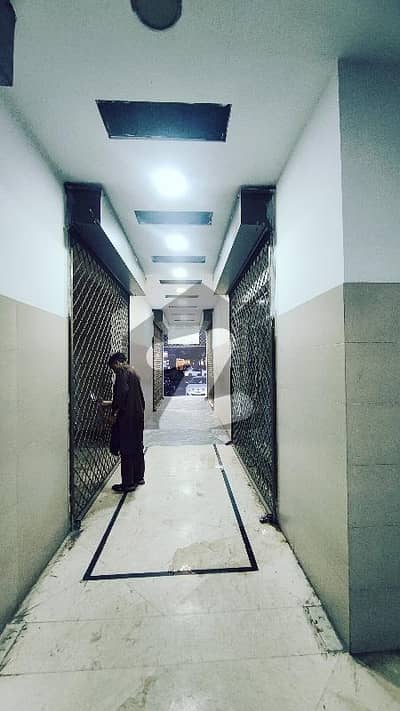 Best commercial shope for rent on ideal location