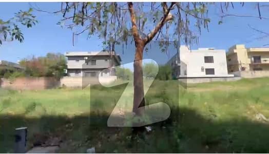 Level Prime Location Plot Available For Sale