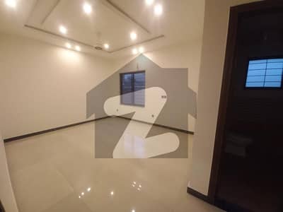 1 Kanal Brand New Building