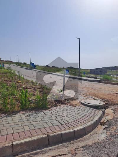 1 Kanal South Face Level Solid Land Good Location Plot Is Available For Sale