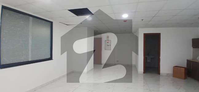 گلبرگ 3 گلبرگ,لاہور میں 3 مرلہ Studio دفتر 71.0 ہزار میں کرایہ پر دستیاب ہے۔