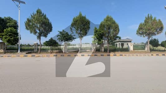 12 Kanal Farmhouse Plot with Boundary Wall | Near Main Road Gulberg Greens 12 Kanal Farmhouse Plot with Boundary Wall | Near Main Road Gulberg Greens