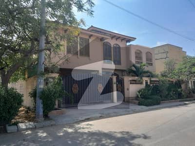 500 Yards Luxury Bungalow for Rent in DHA Phase 8 6 Bed Secure Family Living